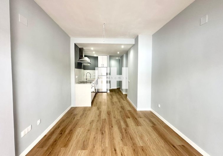 Resale - Apartment - Torrevieja - La Mata Pueblo