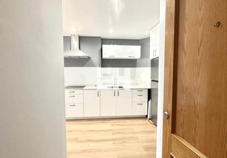 Resale - Apartment - Torrevieja - La Mata Pueblo