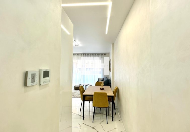 Resale - Apartment - Torrevieja - Playa del Cura