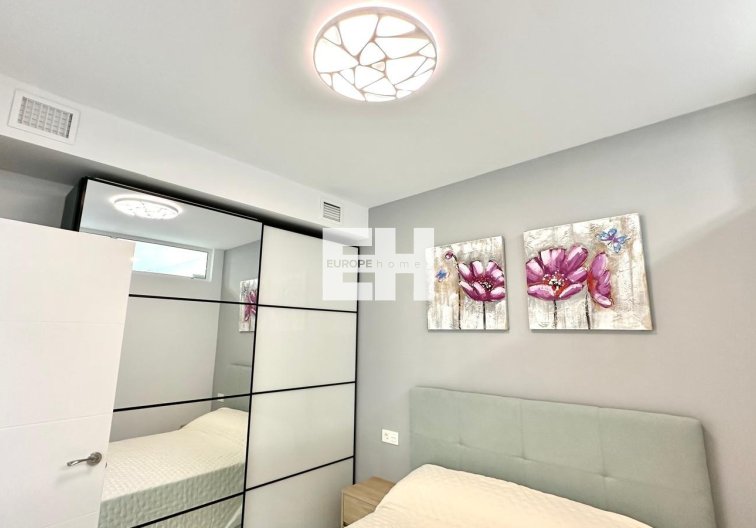 Resale - Apartment - Torrevieja - Playa del Cura