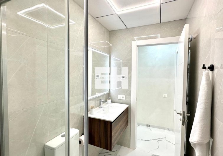 Resale - Apartment - Torrevieja - Playa del Cura