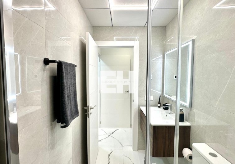 Resale - Apartment - Torrevieja - Playa del Cura