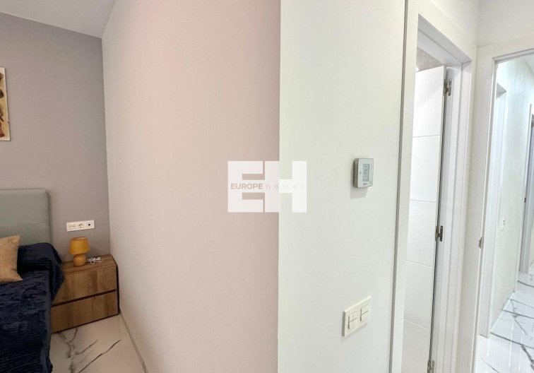 Resale - Apartment - Torrevieja - Playa del Cura