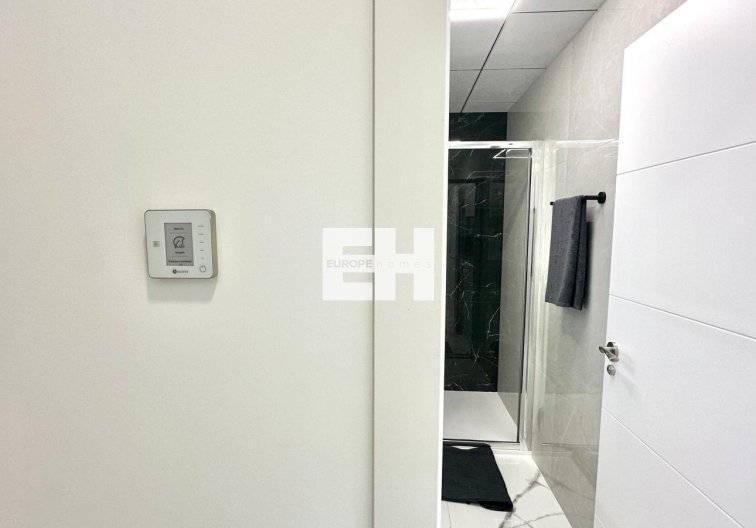 Resale - Apartment - Torrevieja - Playa del Cura