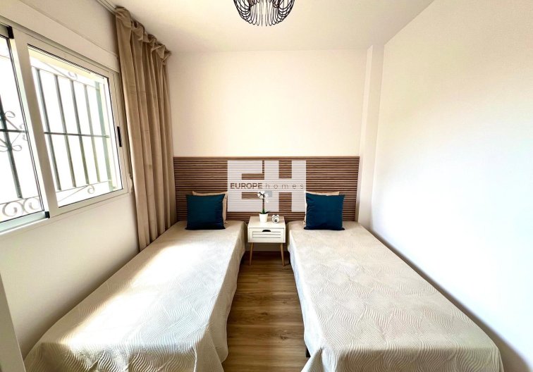 Segunda mano - town house - Orihuela - Urbanización Perla Del Mar