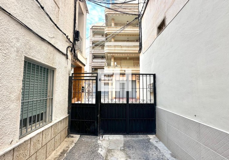 Resale - town house - Torrevieja - Playa del Cura