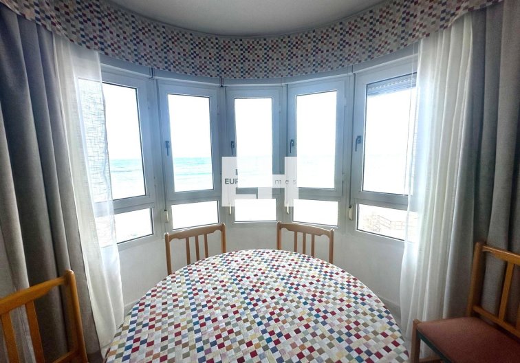Segunda mano - Apartamento  - Torrevieja - Centro