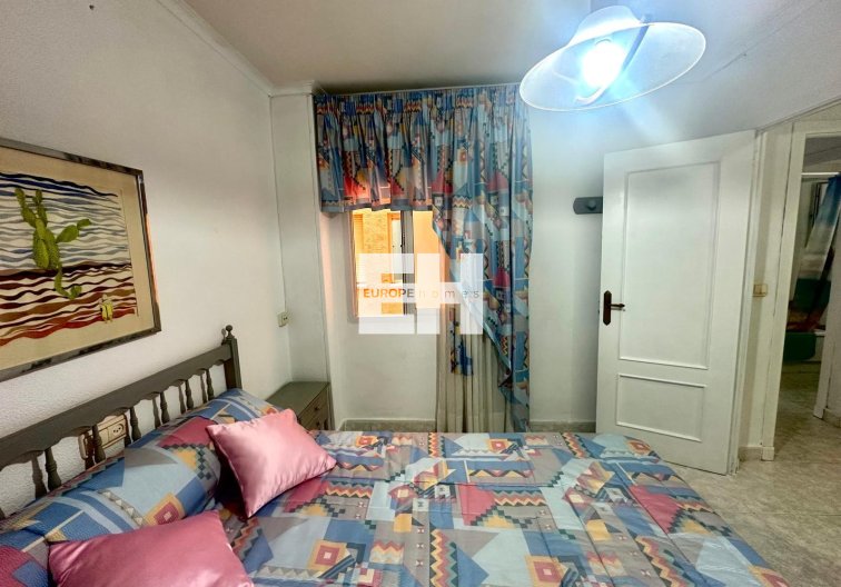 Segunda mano - Apartamento  - Torrevieja - Centro