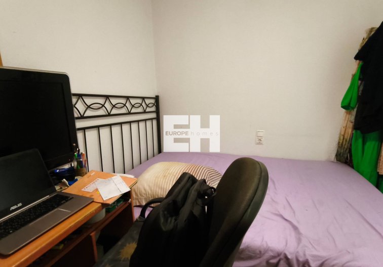 Segunda mano - Apartamento  - Torrevieja - Estacion De Autobuses