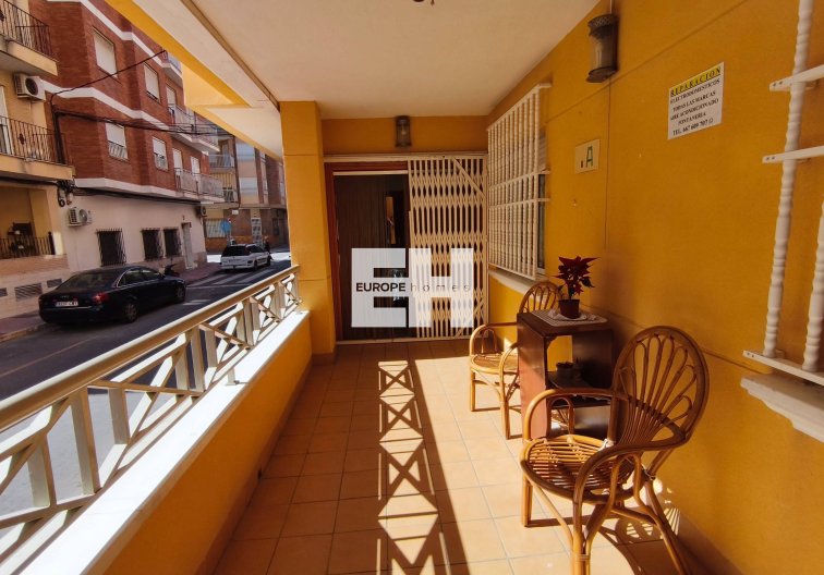 Segunda mano - Apartamento  - Torrevieja - Estacion De Autobuses