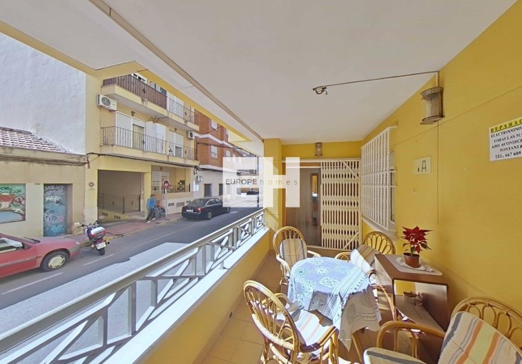 Segunda mano - Apartamento  - Torrevieja - Estacion De Autobuses