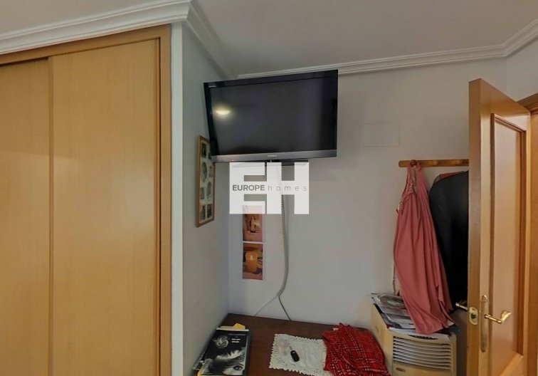 Segunda mano - Apartamento  - Torrevieja - Estacion De Autobuses