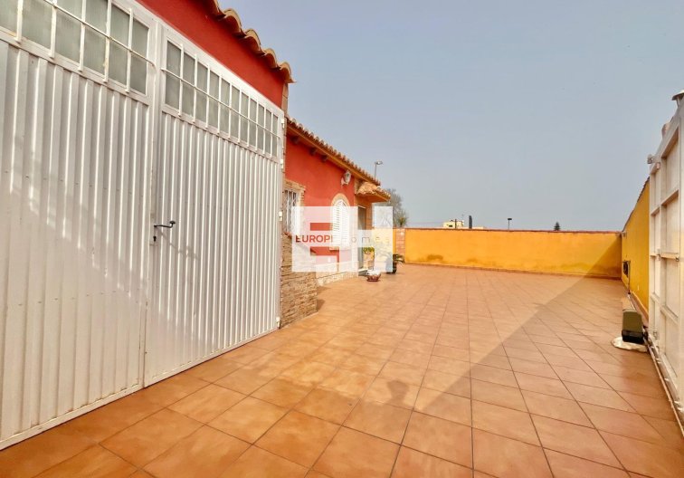 Resale - villa - Torrevieja - Los Balcones - Los Altos Del Edén