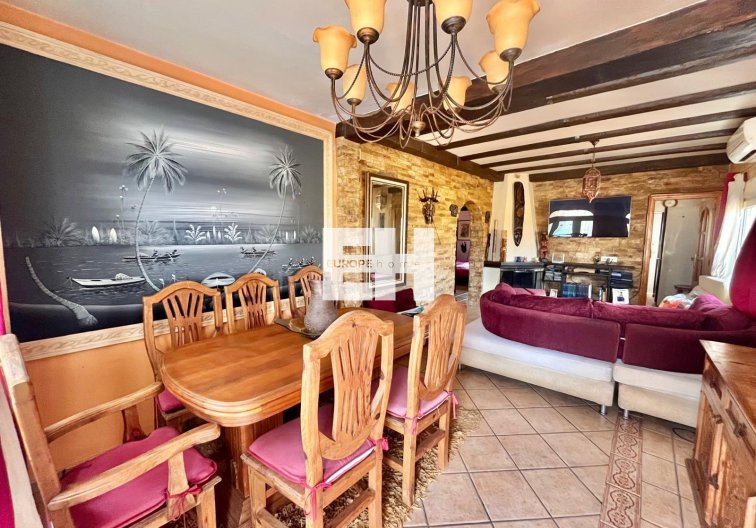 Resale - villa - Torrevieja - Los Balcones - Los Altos Del Edén