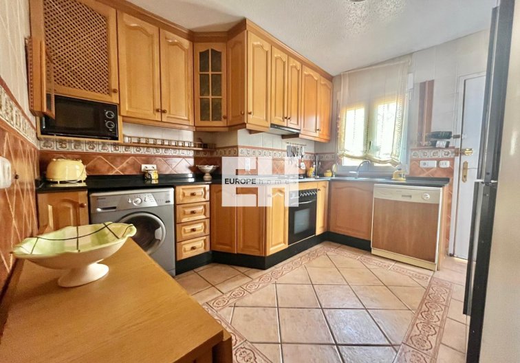 Resale - villa - Torrevieja - Los Balcones - Los Altos Del Edén