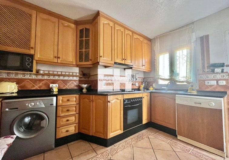 Resale - villa - Torrevieja - Los Balcones - Los Altos Del Edén