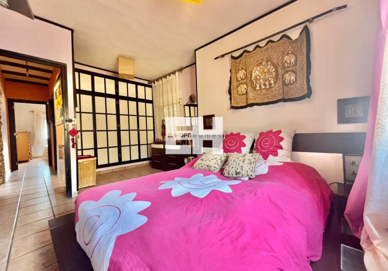 Resale - villa - Torrevieja - Los Balcones - Los Altos Del Edén