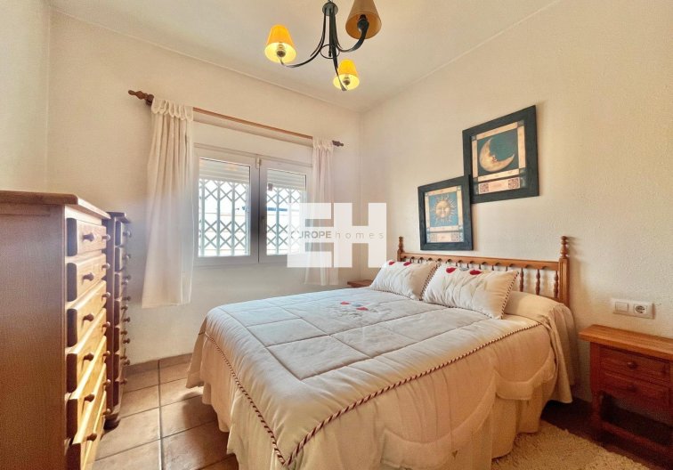 Resale - villa - Torrevieja - Los Balcones - Los Altos Del Edén