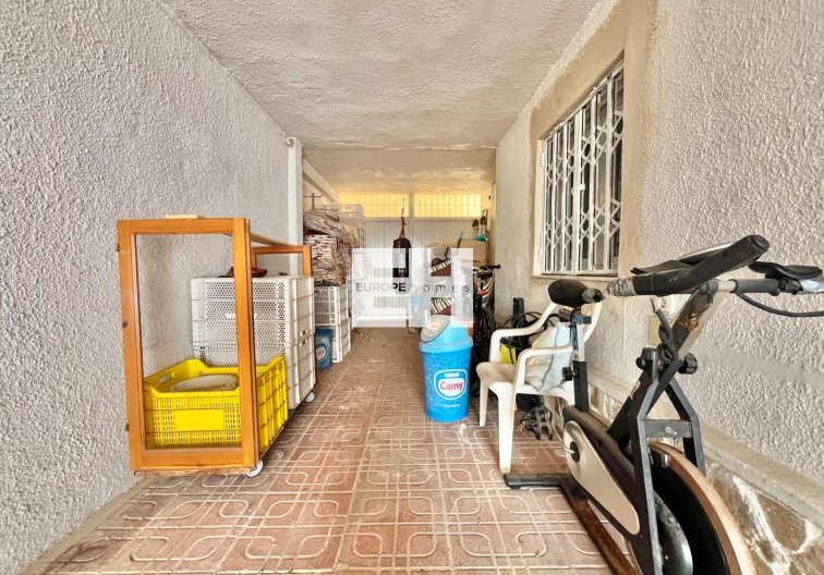 Resale - villa - Torrevieja - Los Balcones - Los Altos Del Edén