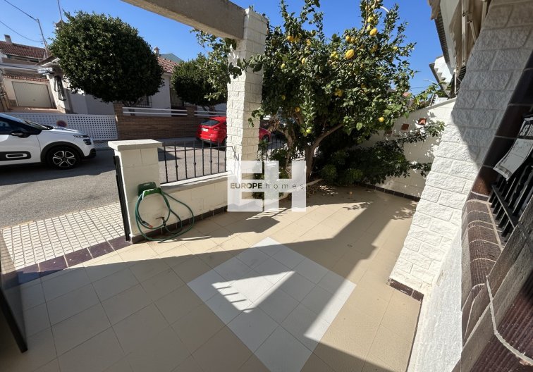 Resale - town house - Torre de la Horadada - Costa Blanca