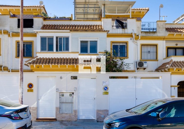 Resale - town house - Torrevieja - Costa Blanca
