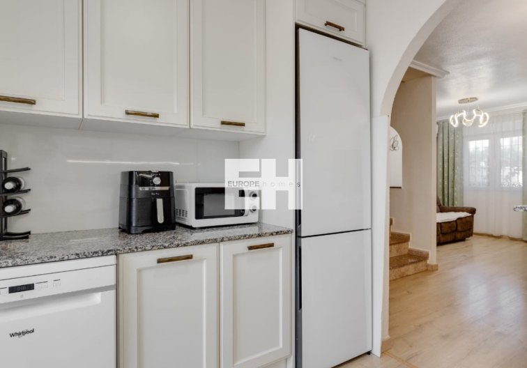 Resale - town house - Torrevieja - Costa Blanca