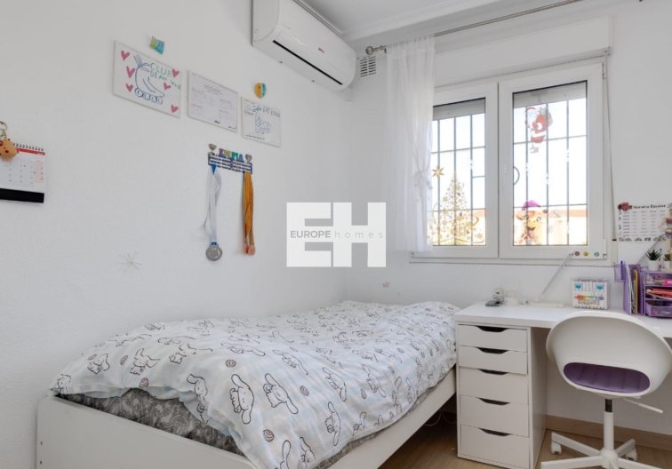 Resale - town house - Torrevieja - Costa Blanca