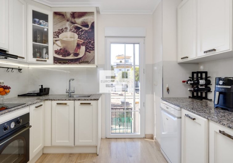 Resale - town house - Torrevieja - Costa Blanca