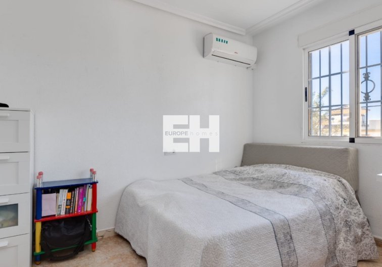 Resale - town house - Torrevieja - Costa Blanca