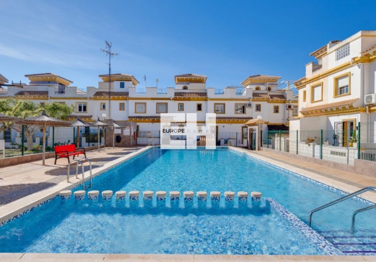 Resale - town house - Torrevieja - Costa Blanca