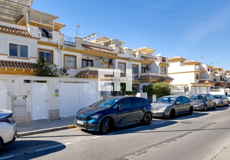 Resale - town house - Torrevieja - Costa Blanca