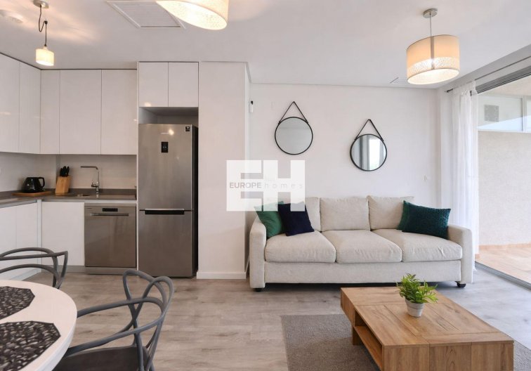 Resale - Apartment - Orihuela Costa - Villamartín