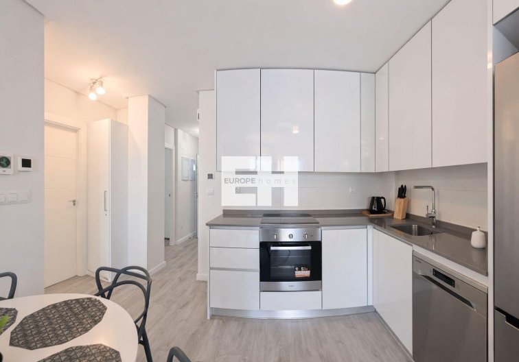 Resale - Apartment - Orihuela Costa - Villamartín