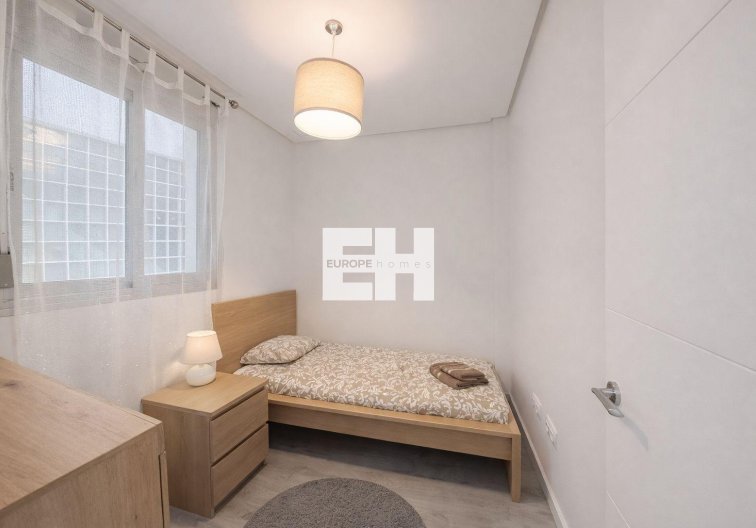 Resale - Apartment - Orihuela Costa - Villamartín