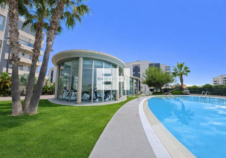 Resale - Apartment - Orihuela Costa - Villamartín