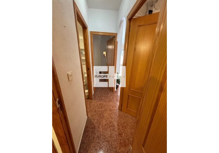 Resale - Apartment - Torrevieja - Playa de los Locos