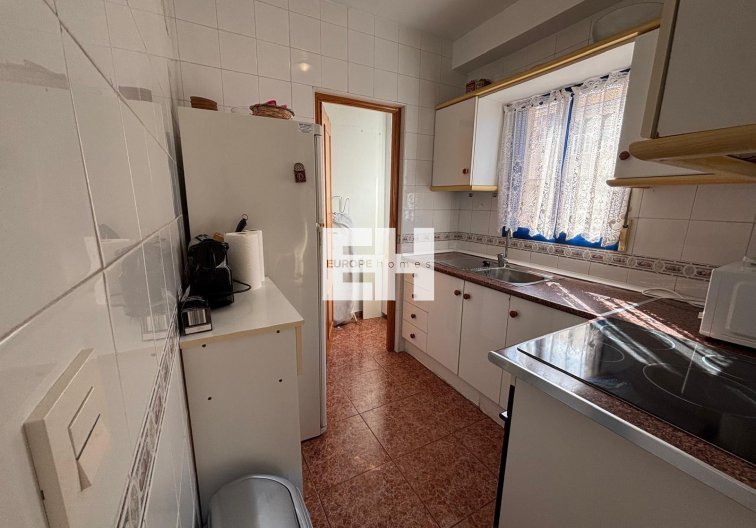 Resale - Apartment - Torrevieja - Playa de los Locos