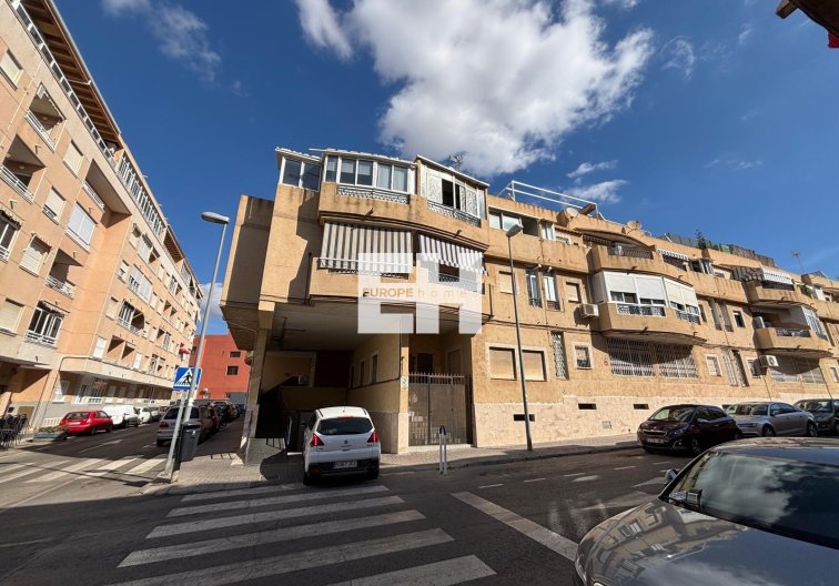 Resale - Apartment - Torrevieja - Playa de los Locos