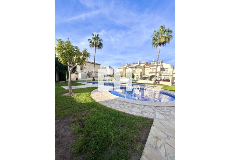 Resale - town house - Orihuela Costa - Playa Flamenca