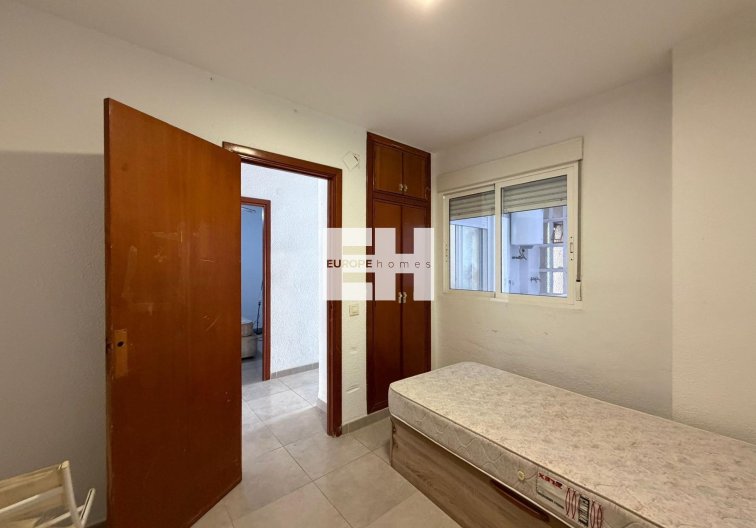 Resale - Apartment - Torrevieja - Playa de los Locos
