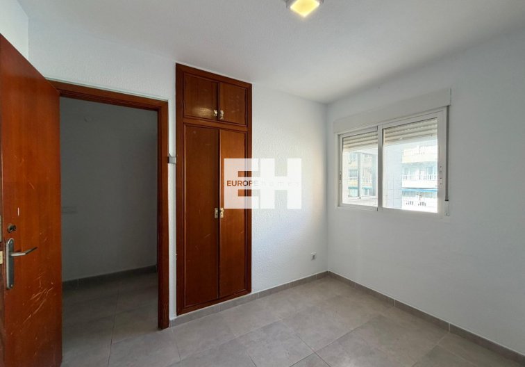 Resale - Apartment - Torrevieja - Playa de los Locos