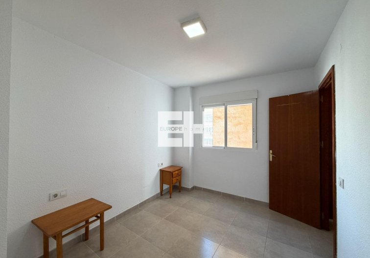 Resale - Apartment - Torrevieja - Playa de los Locos