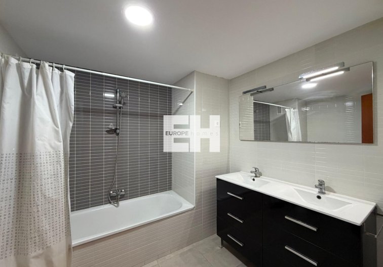 Resale - Apartment - Torrevieja - Playa de los Locos