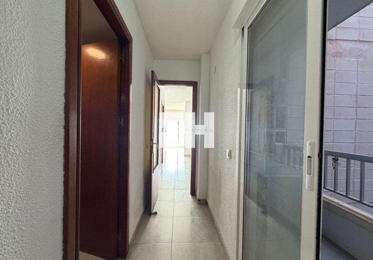 Resale - Apartment - Torrevieja - Playa de los Locos