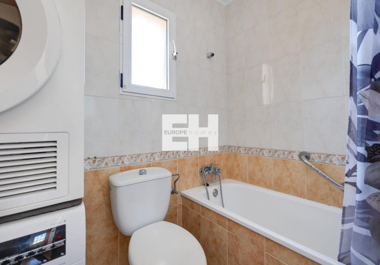 Resale - town house - Torrevieja - Aguas Nuevas