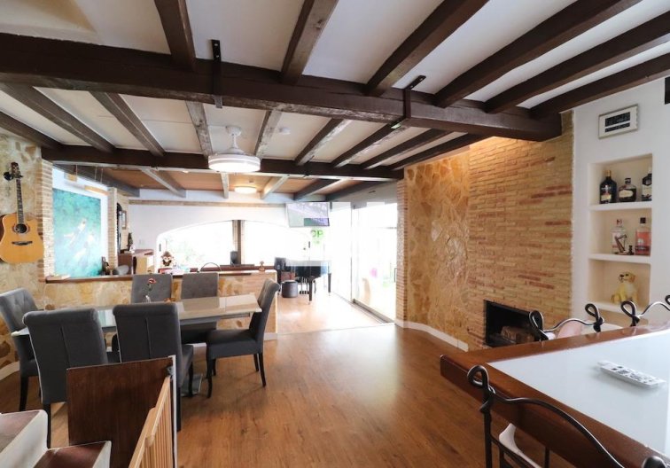 Resale - villa - Orihuela Costa - Costa Blanca