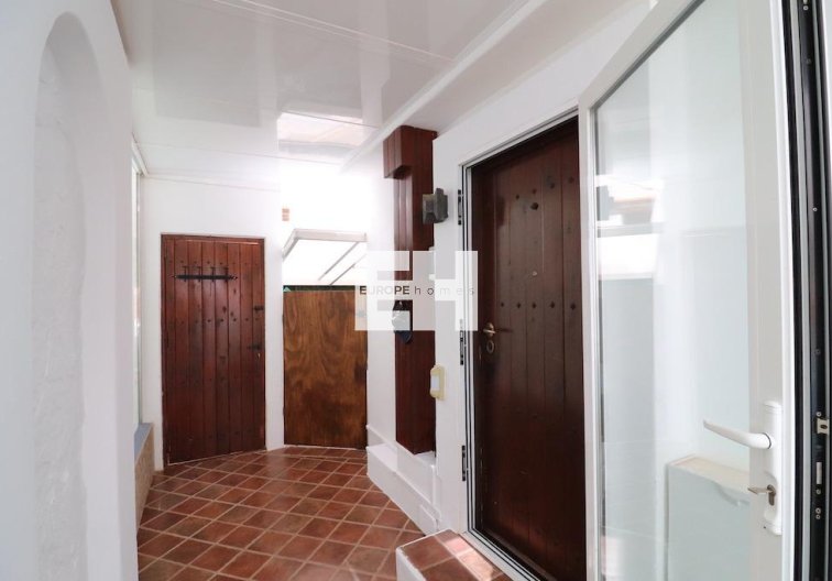 Resale - villa - Orihuela Costa - Costa Blanca