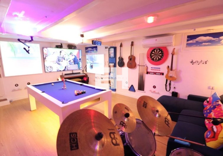 Resale - villa - Orihuela Costa - Costa Blanca