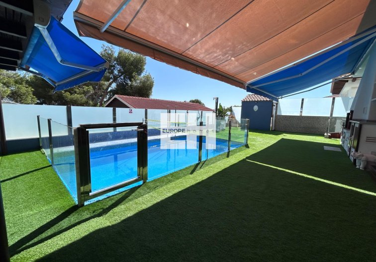 Resale - villa - Orihuela Costa - Costa Blanca