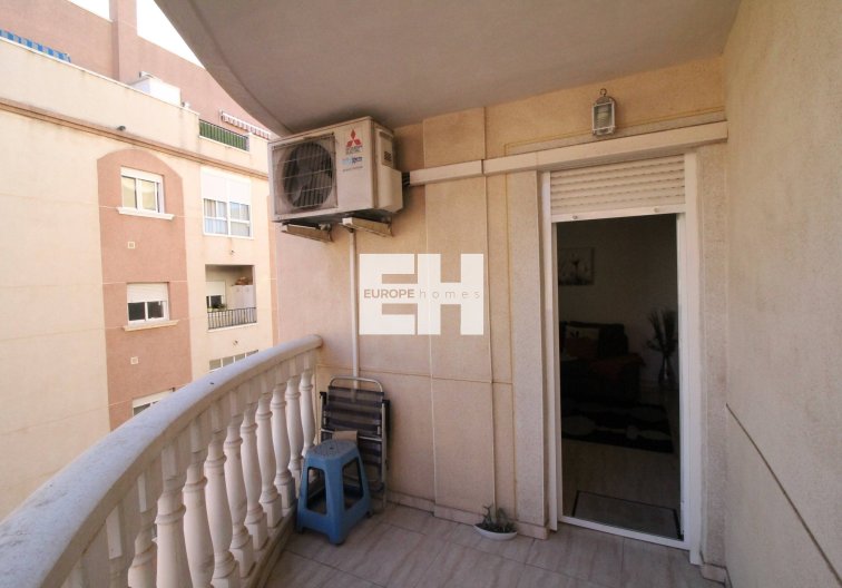 Segunda mano - Apartamento  - Torrevieja - Centro